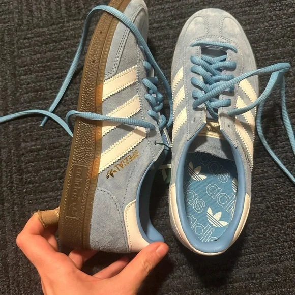 Adidas light blue suede spezials - Picture 2 of 4